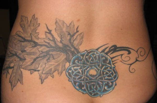 tatuajes espalda mujer color